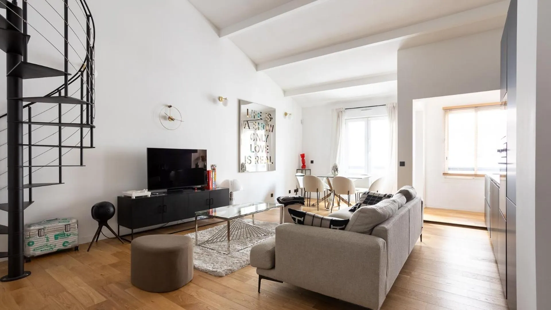 Apartment Appartement Design - Climatisation & Confort - Les Freres De La Loc' Marseille France